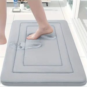 Thickened flannel absorbent floor mat